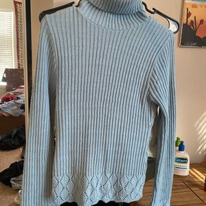 Vintage style turtle neck, flared sleeve